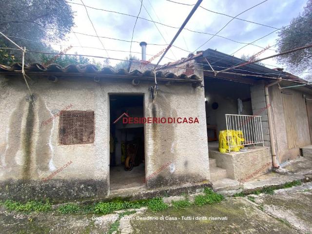 Casa indipendente in vendita a Militello Rosmarino ME