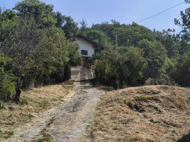 Casa indipendente in vendita a Millesimo SV