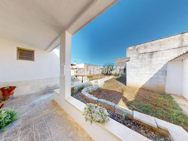 Casa indipendente in vendita a Minervino di Lecce LE