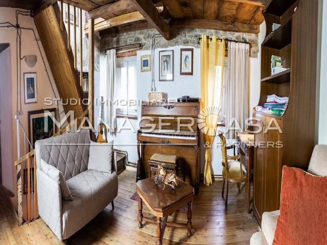Casa indipendente in vendita a Minucciano LU
