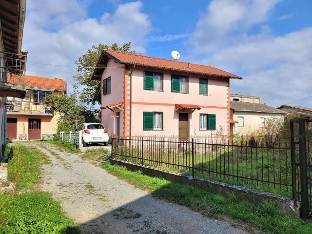Casa indipendente in vendita a Mioglia SV