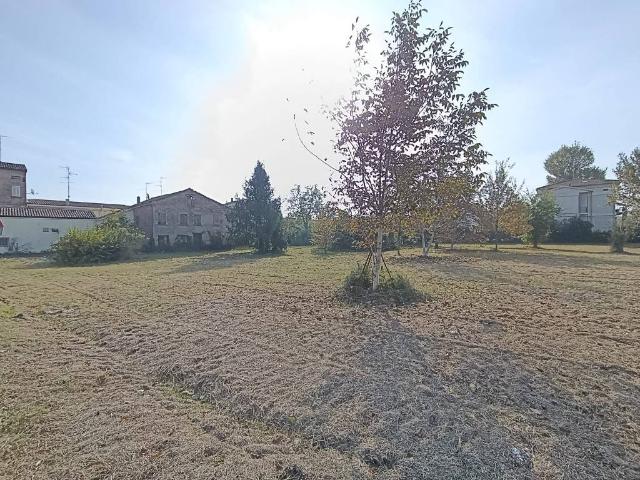 Casa indipendente in vendita a Mirandola MO