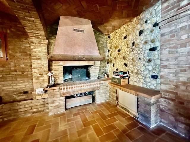 Casa indipendente in vendita a Mirandola MO