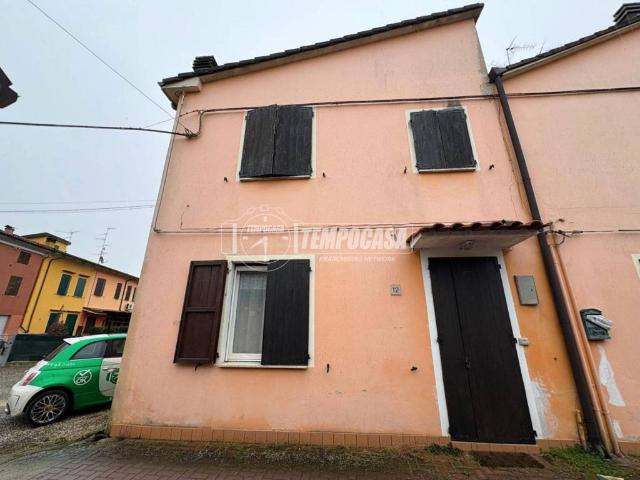 Casa indipendente in vendita a Mirandola MO