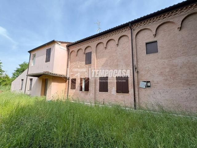 Casa indipendente in vendita a Mirandola