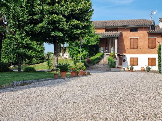 Casa indipendente in vendita a Mirandola
