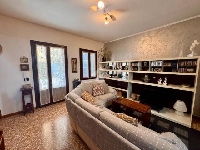 Casa indipendente in vendita a Mirano VE