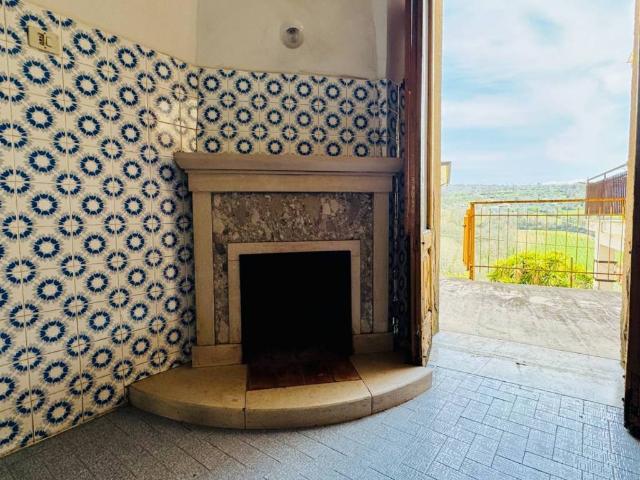 Casa indipendente in vendita a Mirabella Eclano AV