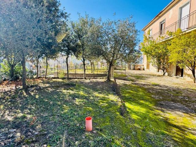 Casa indipendente in vendita a Mirabella Eclano AV