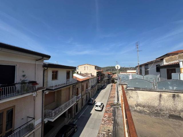 Casa indipendente in vendita a Mirabella Eclano AV