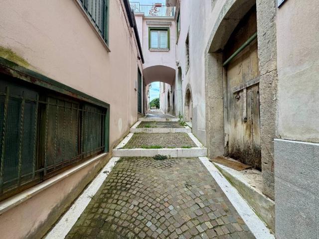Casa indipendente in vendita a Mirabella Eclano AV