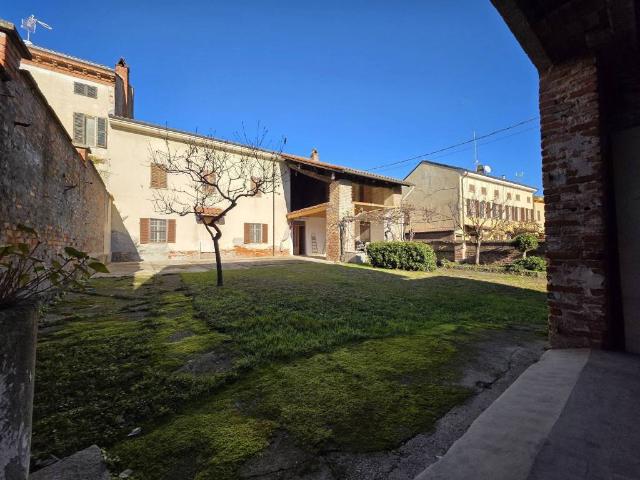 Casa indipendente in vendita a Mirabello Monferrato AL