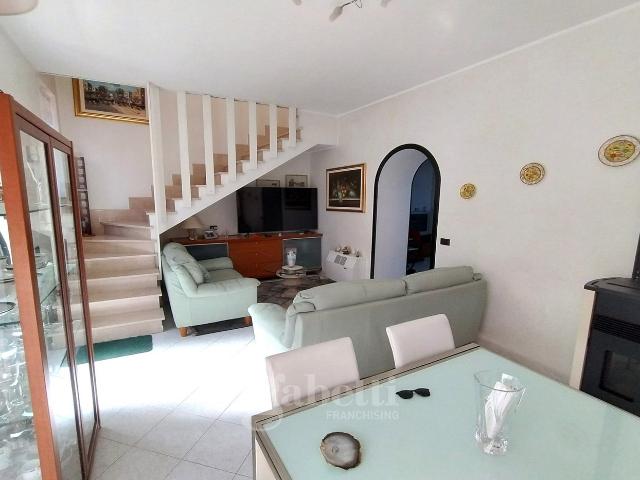 Casa indipendente in vendita a Mirabello Sannitico