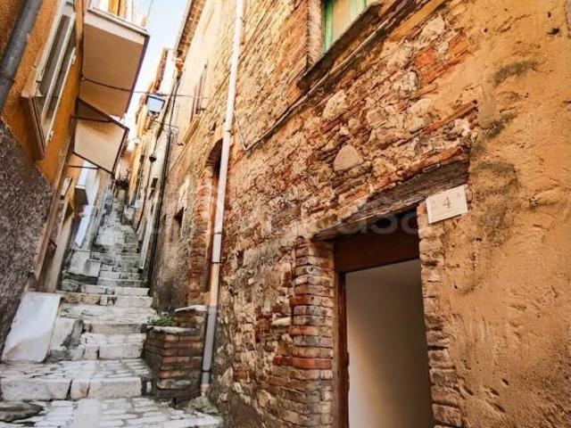 Casa indipendente in vendita a Mirabello Sannitico vico Mastrantonio, 6