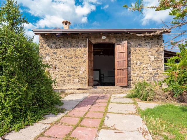 Casa indipendente in vendita a Misterbianco CT