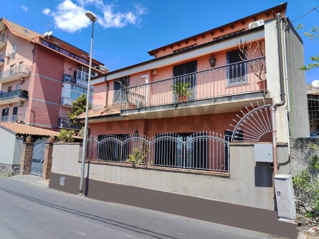 Casa indipendente in vendita a Misterbianco CT