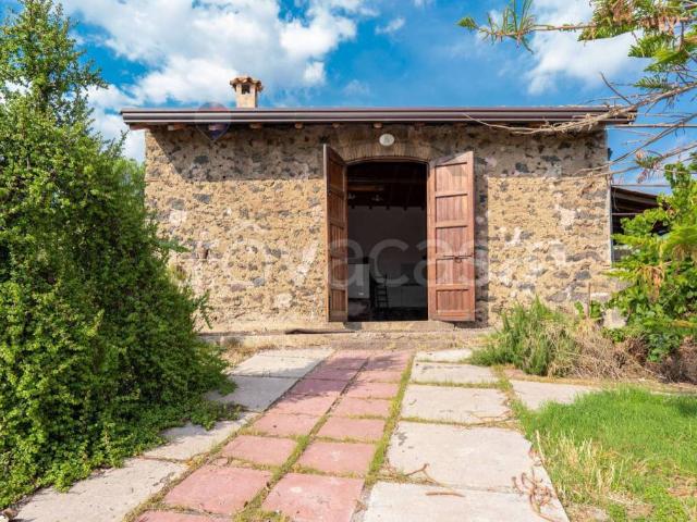 Casa indipendente in vendita a Misterbianco strada Magliaro, 26