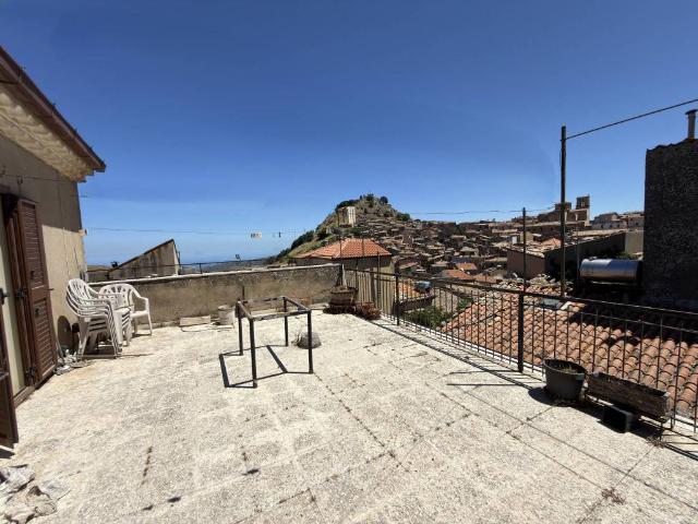 Casa indipendente in vendita a Mistretta ME