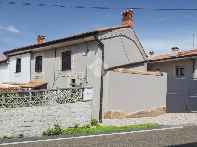 Casa indipendente in vendita a Muggia TS