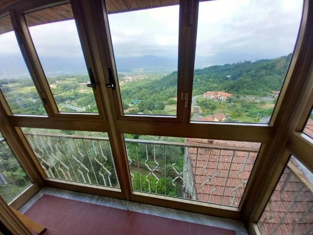 Casa indipendente in vendita a Mulazzo MS