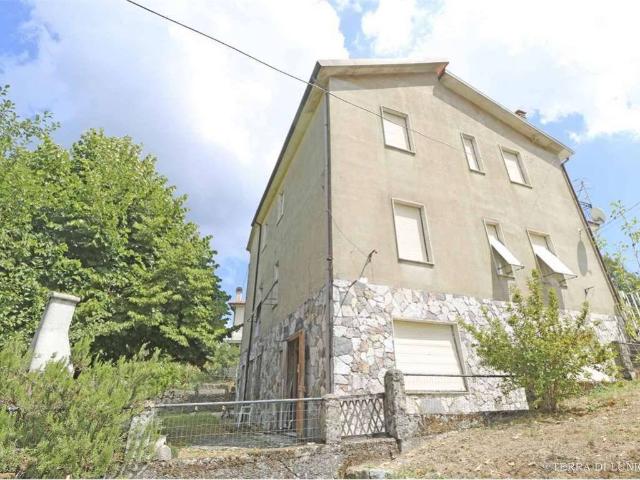 Casa indipendente in vendita a Mulazzo MS