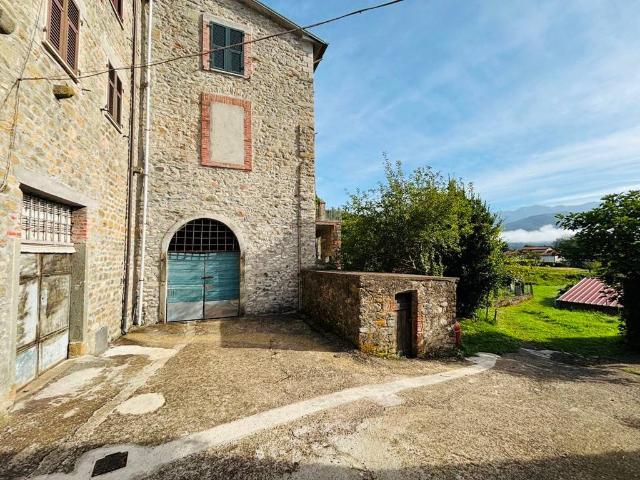 Casa indipendente in vendita a Mulazzo MS