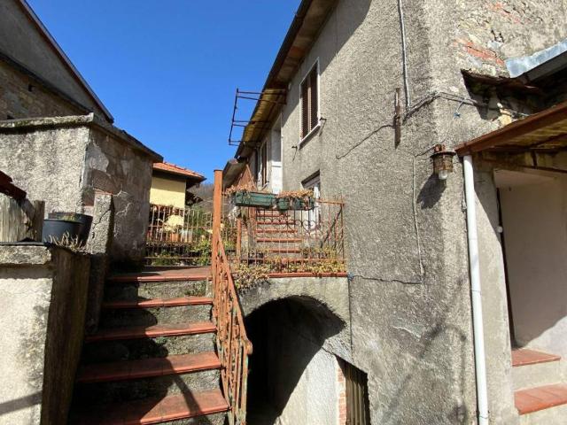 Casa indipendente in vendita a Mulazzo MS