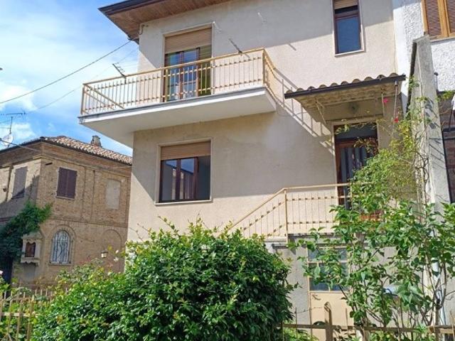 Casa indipendente in vendita a Murisengo Monferrato AL
