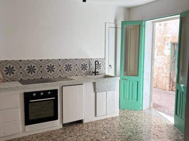 Casa indipendente in vendita a Muro Leccese LE