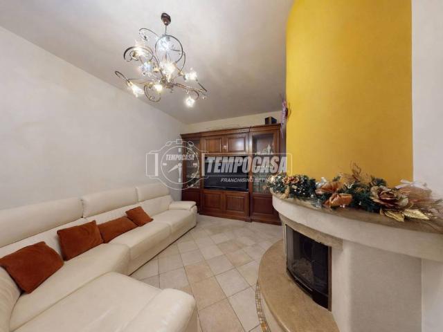 Casa indipendente in vendita a Muro Leccese LE