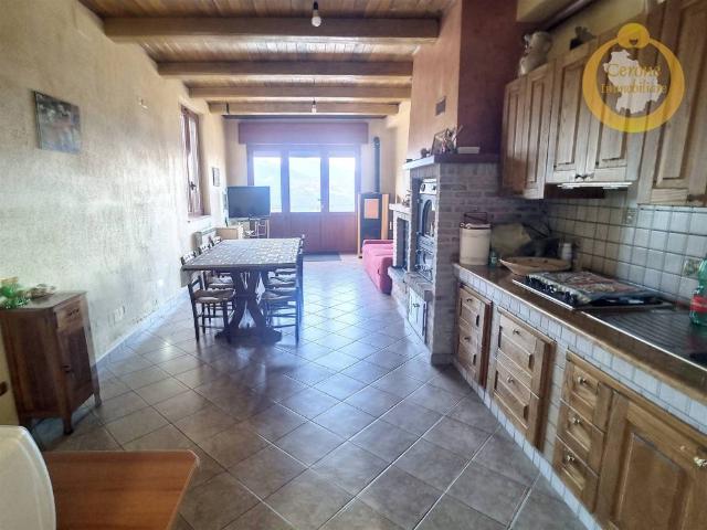 Casa indipendente in vendita a Muro Lucano PZ