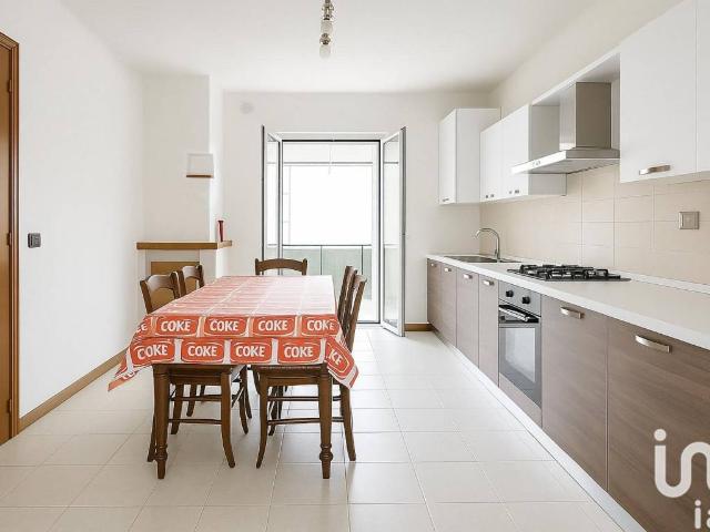 Casa indipendente in vendita a Notaresco TE