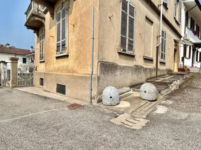 Casa indipendente in vendita a Novara NO