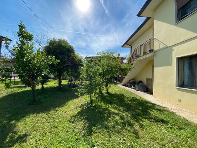 Casa indipendente in vendita a Noventa Vicentina VI