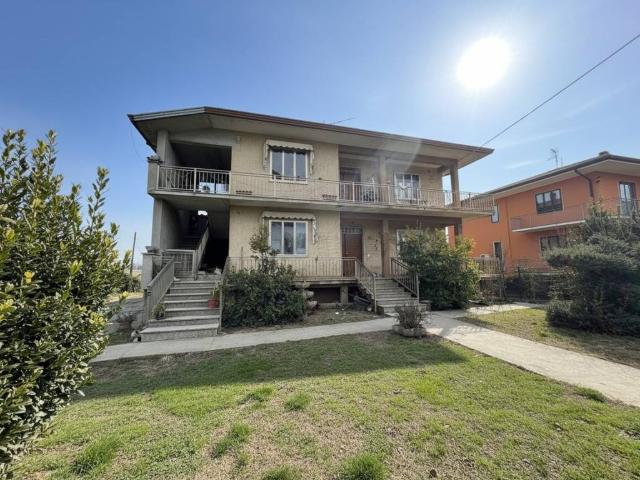 Casa indipendente in vendita a Noventa Vicentina VI