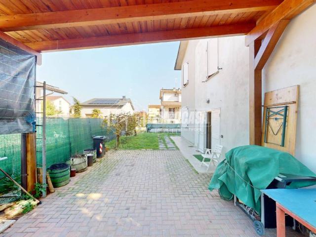 Casa indipendente in vendita a Novellara RE