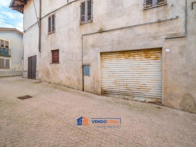 Casa indipendente in vendita a Novello CN