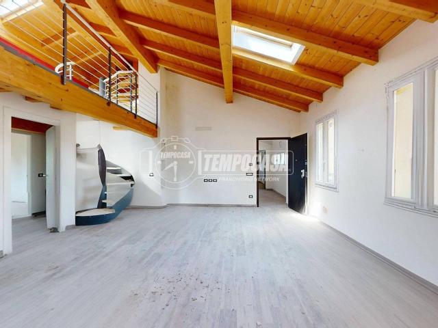 Casa indipendente in vendita a Novi Di Modena