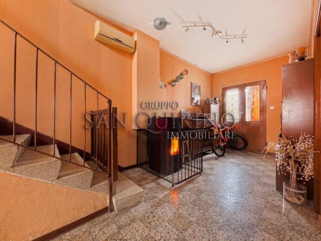 Casa indipendente in vendita a Novi di Modena MO