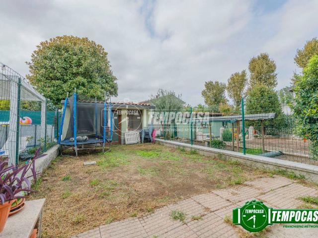 Casa indipendente in vendita a Noviglio MI