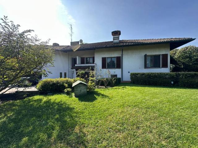 Casa indipendente in vendita a Noviglio MI