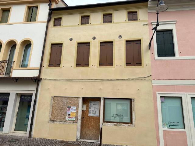 Casa indipendente in vendita a Noale VE