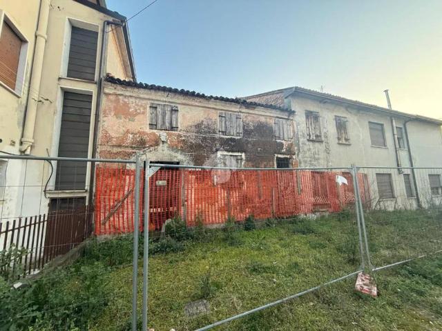 Casa indipendente in vendita a Noale VE