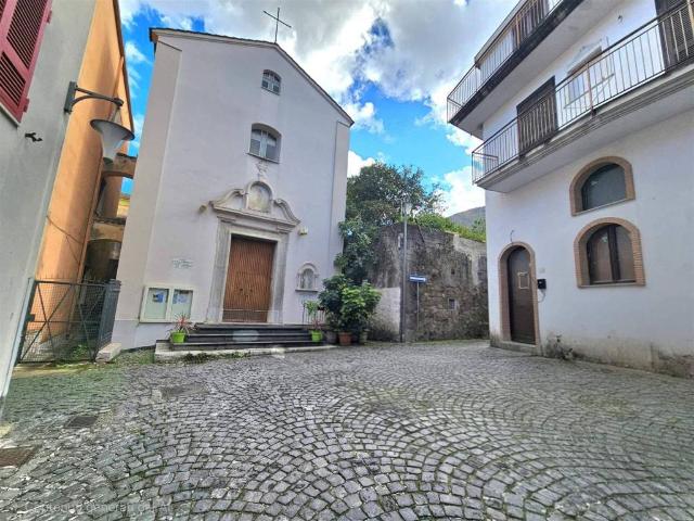 Casa indipendente in vendita a Nocera Superiore SA