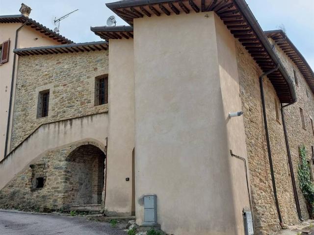 Casa indipendente in vendita a Nocera Umbra PG
