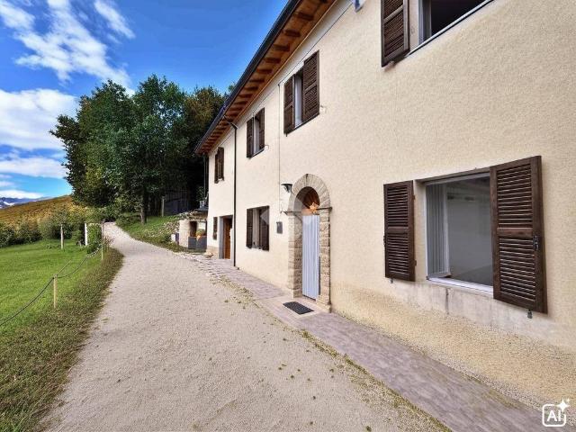 Casa indipendente in vendita a Nocera Umbra PG