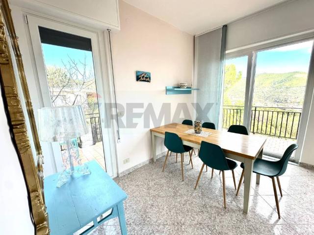 Casa indipendente in vendita a Noli SV