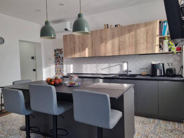 Casa indipendente in vendita a Nave BS