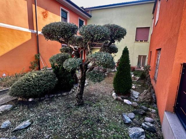 Casa indipendente in vendita a Nave BS