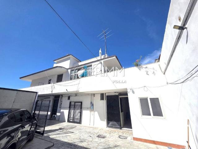 Casa indipendente in vendita a Napoli NA
